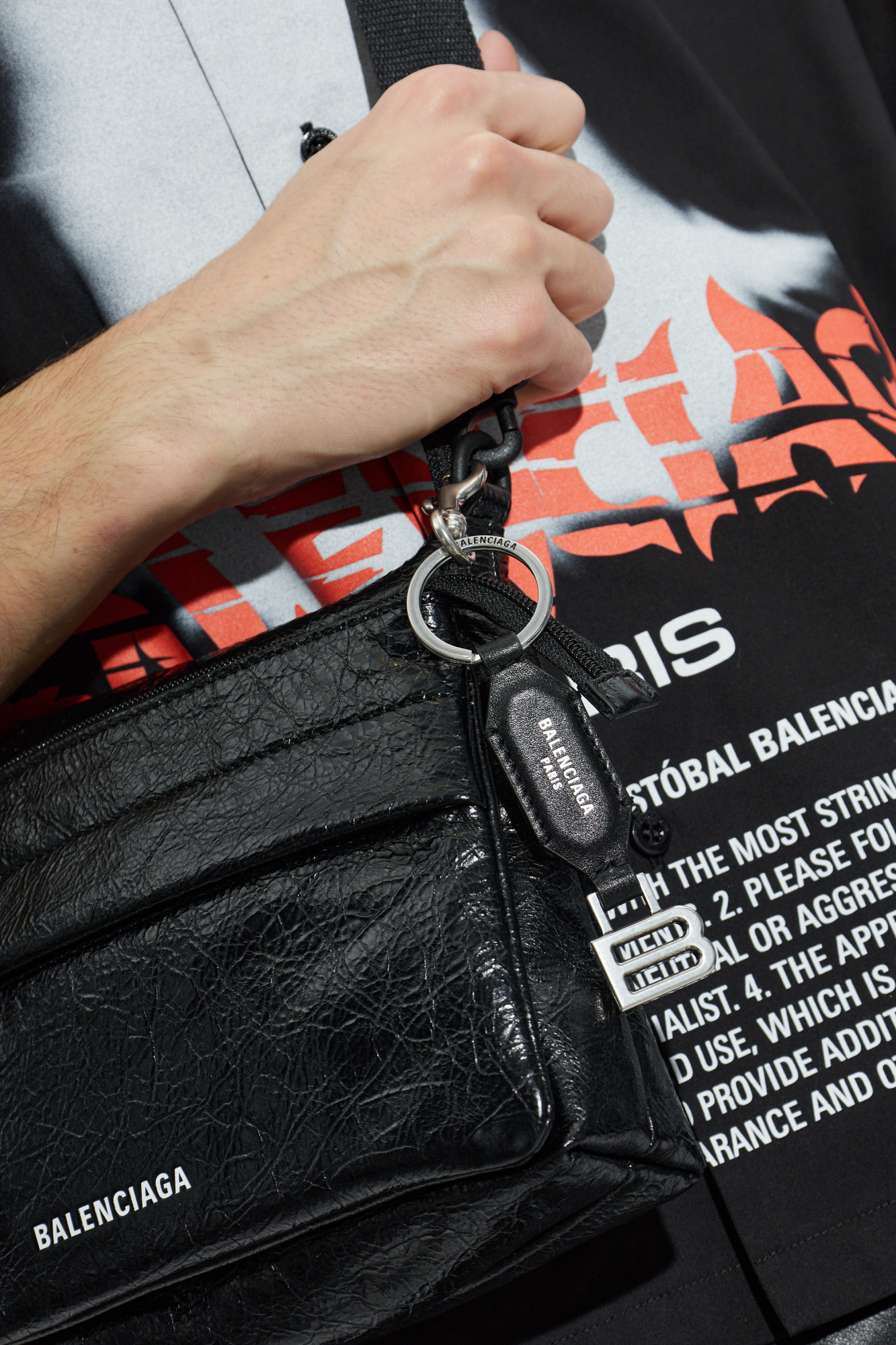 Silver Keychain with logo Balenciaga - Vitkac AS